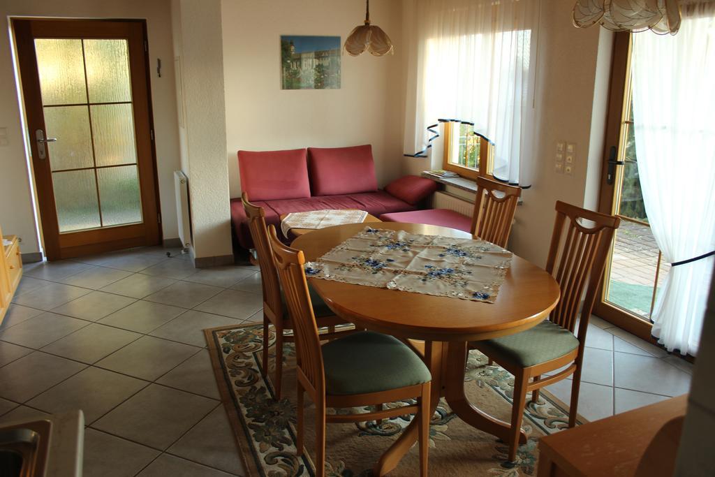 Bodenseegästehaus Uhldingen-Mühlhofen Zimmer foto