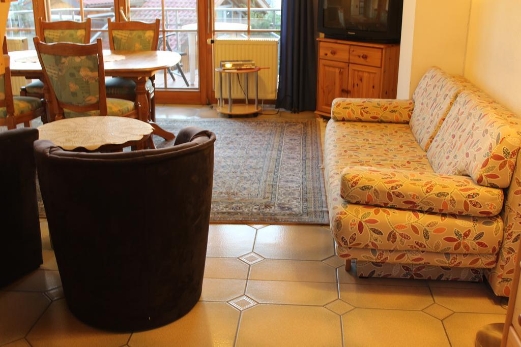 Bodenseegästehaus Uhldingen-Mühlhofen Zimmer foto